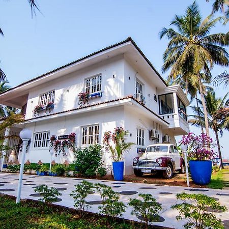 White House In Goa, Truly Amazing Experience Bed & Breakfast Saligao Exterior photo